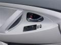 Super White - Camry LE Photo No. 19