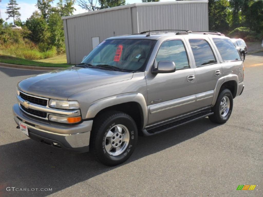 2002 Tahoe LT - Light Pewter Metallic / Medium Gray/Neutral photo #1