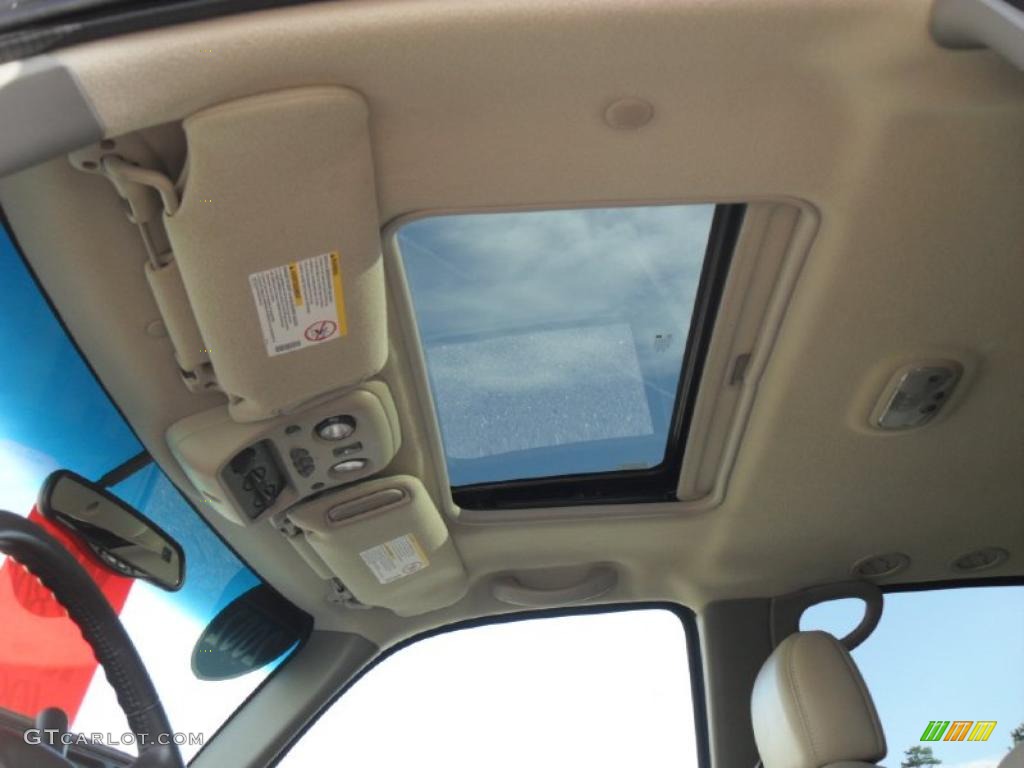 2002 Tahoe LT - Light Pewter Metallic / Medium Gray/Neutral photo #9