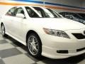 Super White - Camry SE Photo No. 3