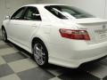 Super White - Camry SE Photo No. 10