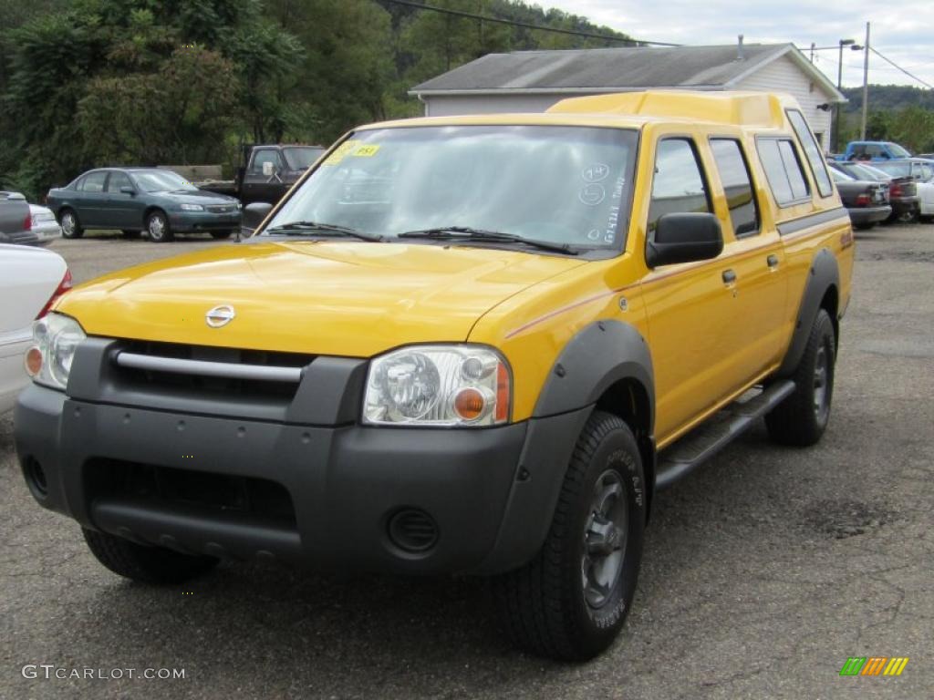 2002 Frontier XE Crew Cab 4x4 - Solar Yellow / Gray photo #1
