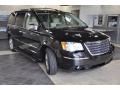 2010 Brilliant Black Crystal Pearl Chrysler Town & Country Limited  photo #4