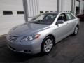 Titanium Metallic - Camry XLE Photo No. 3