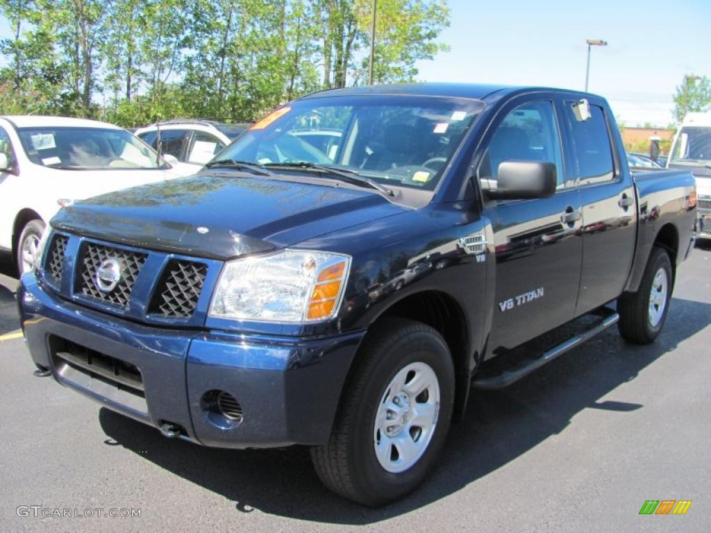 2007 Titan XE Crew Cab - Majestic Blue / Graphite Black/Titanium photo #1