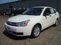 White Suede - Focus SE Sedan Photo No. 1