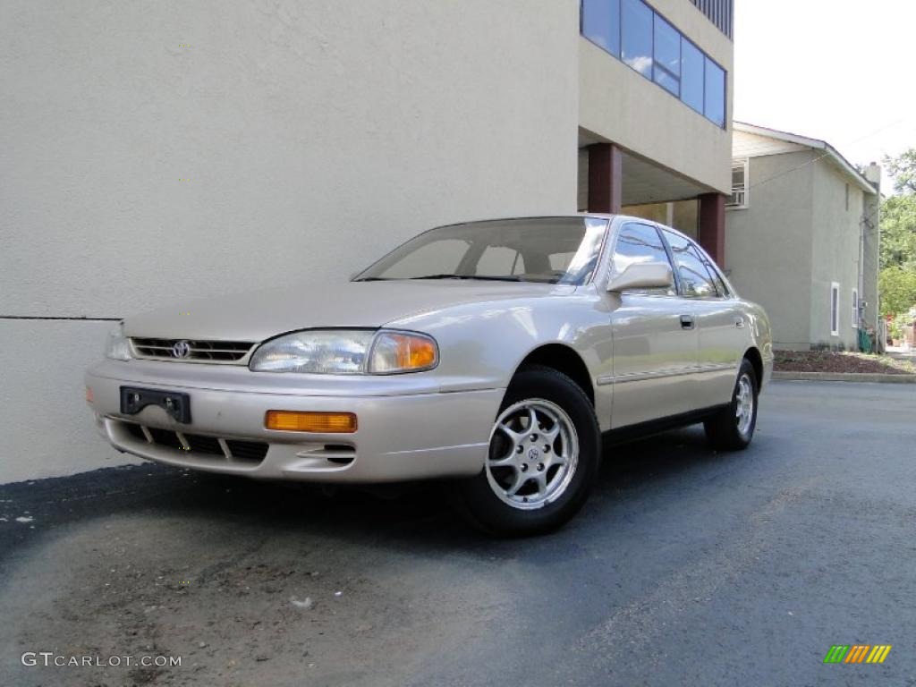 Cashmere Beige Metallic Toyota Camry