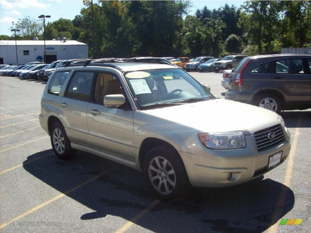 2006 Forester 2.5 X Premium - Champagne Gold Opal / Desert Beige photo #1