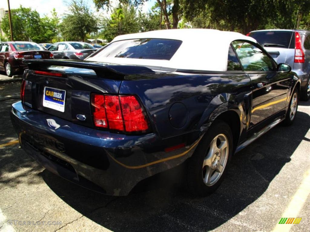 2003 Mustang V6 Convertible - True Blue Metallic / Medium Parchment photo #2
