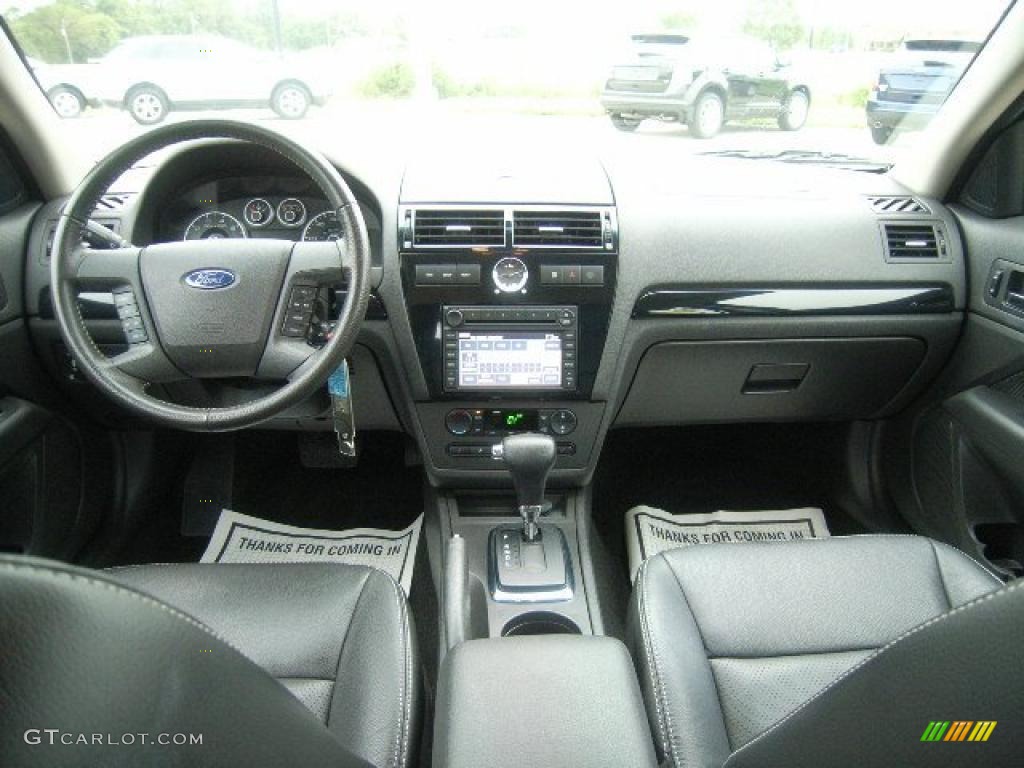 2007 Fusion SEL V6 - Black / Charcoal Black photo #18