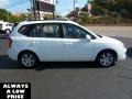 2007 Clear White Kia Rondo LX V6  photo #8