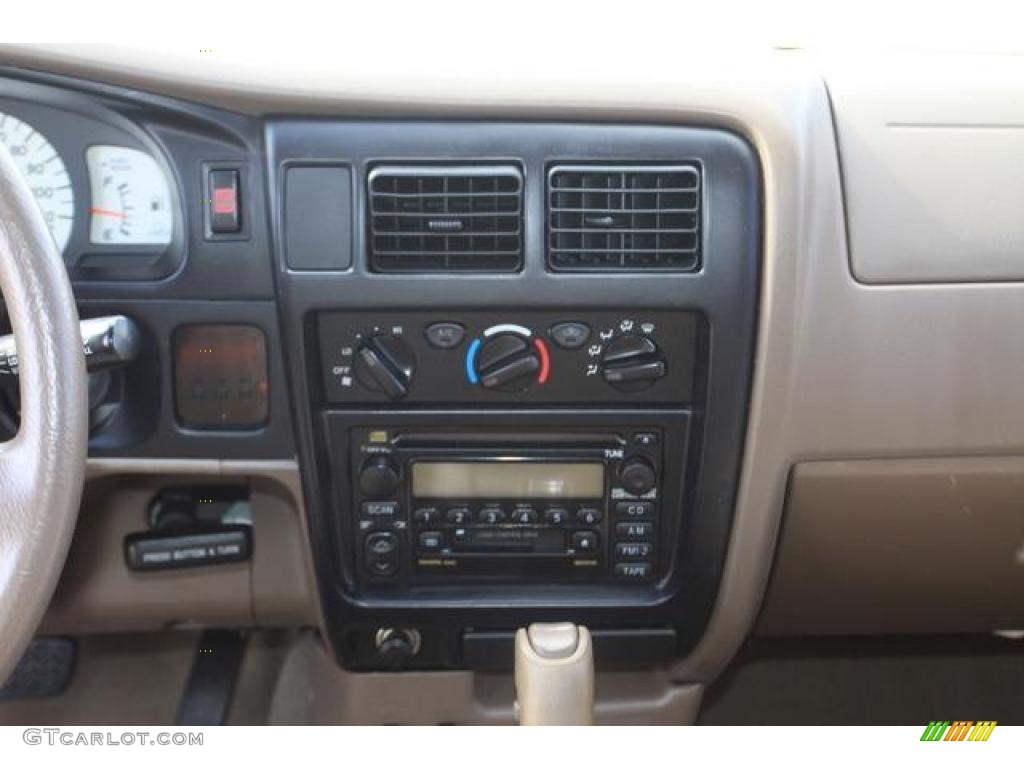 2002 Tacoma PreRunner Double Cab - Mystic Gold Metallic / Oak photo #8