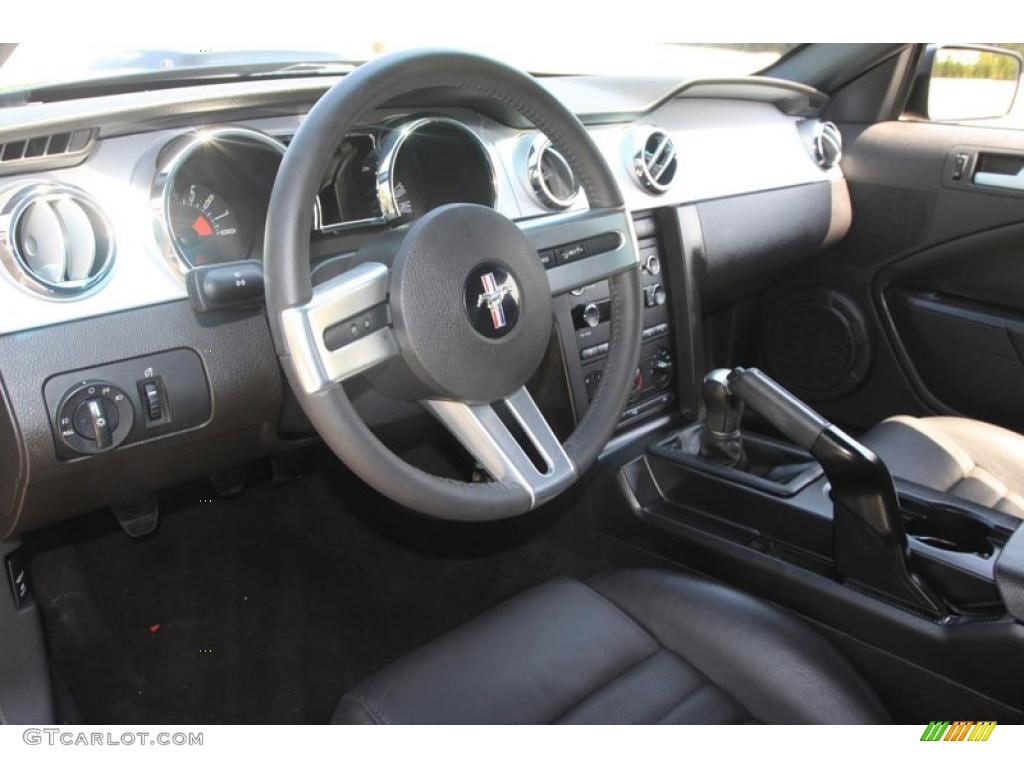 2008 Mustang GT Premium Coupe - Black / Dark Charcoal photo #4