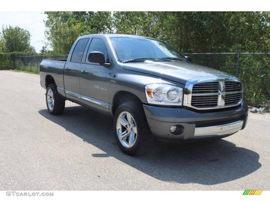 Mineral Gray Metallic Dodge Ram 1500