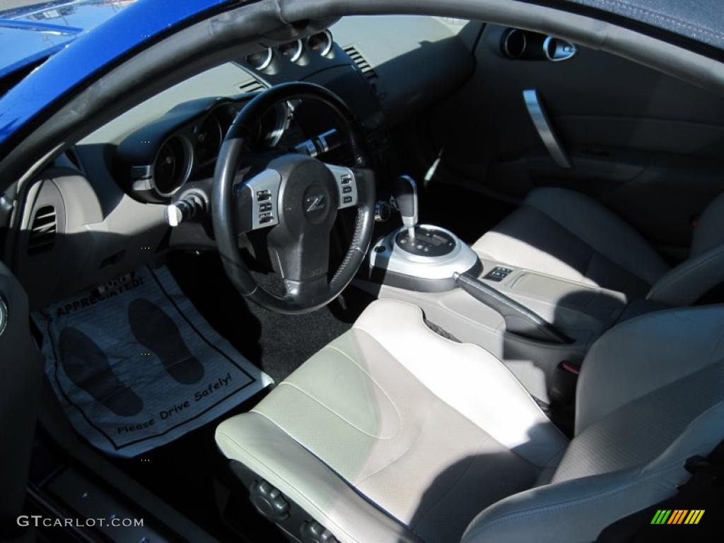2006 350Z Touring Roadster - Daytona Blue Metallic / Frost Leather photo #14