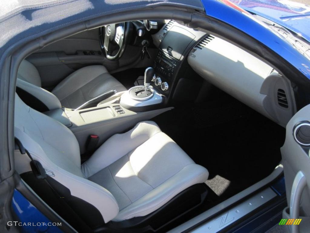 2006 350Z Touring Roadster - Daytona Blue Metallic / Frost Leather photo #15