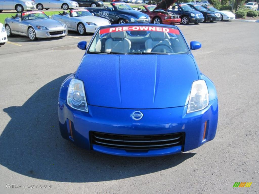 2006 350Z Touring Roadster - Daytona Blue Metallic / Frost Leather photo #22