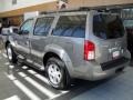 Desert Stone - Pathfinder SE 4x4 Photo No. 2