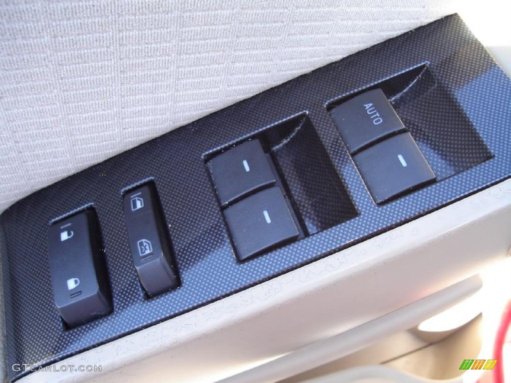 2007 Explorer Sport Trac XLT 4x4 - Red Fire / Camel photo #25