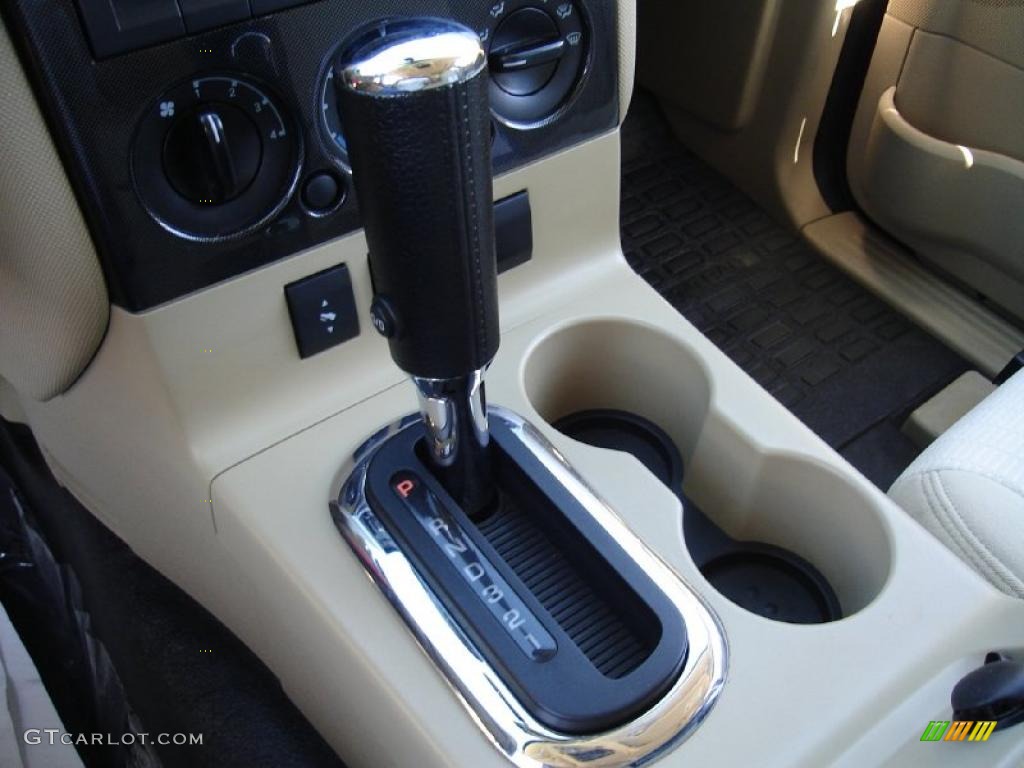 2007 Explorer Sport Trac XLT 4x4 - Red Fire / Camel photo #32