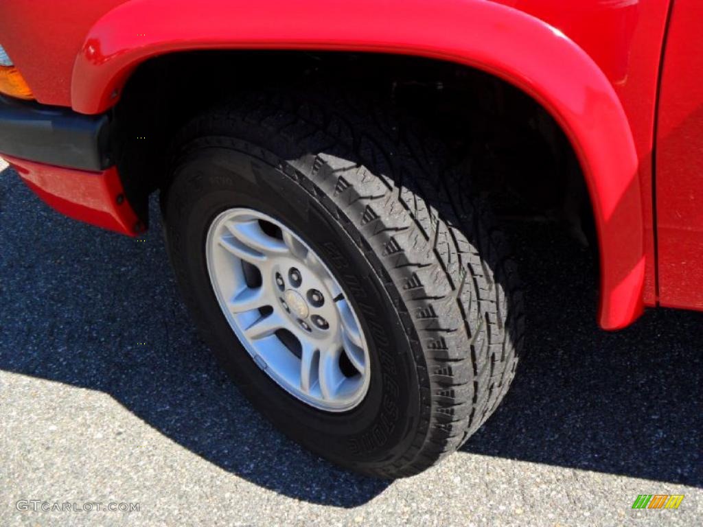 2003 Dakota Sport Quad Cab 4x4 - Flame Red / Dark Slate Gray photo #21