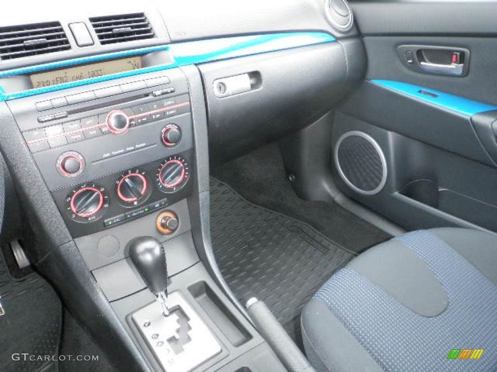 2006 MAZDA3 s Touring Hatchback - Winning Blue Metallic / Black photo #15