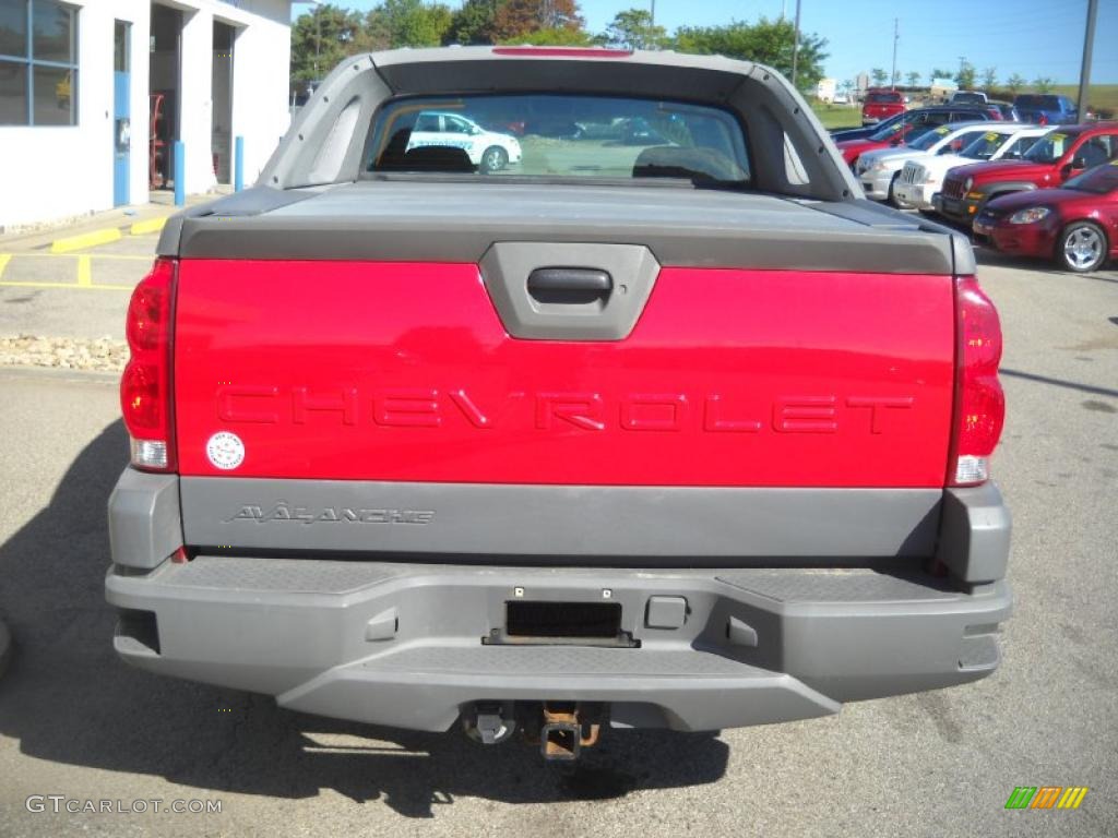 2002 Avalanche 4WD - Victory Red / Graphite photo #3