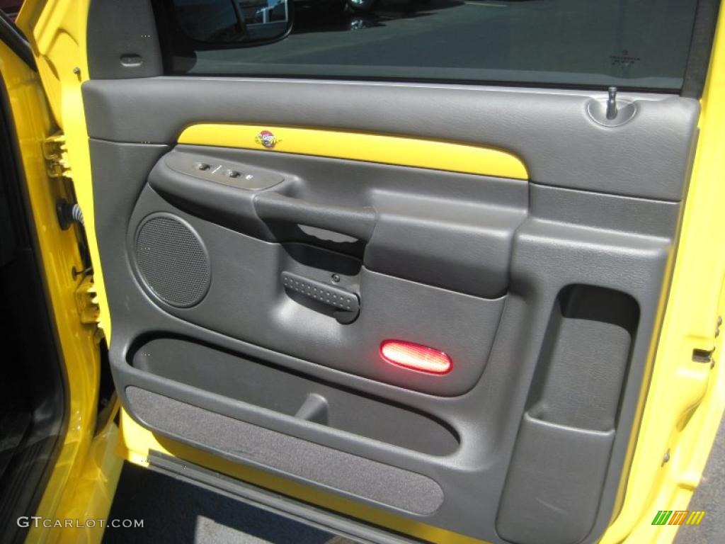2004 Ram 1500 SLT Rumble Bee Regular Cab - Solar Yellow / Dark Slate Gray photo #19