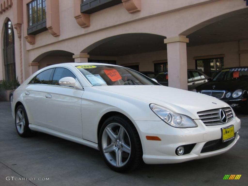 Diamond White Metallic Mercedes-Benz CLS