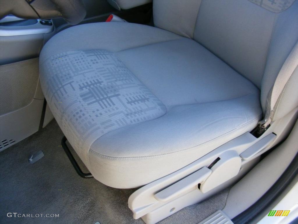 2005 Equinox LS - Galaxy Silver Metallic / Light Gray photo #10