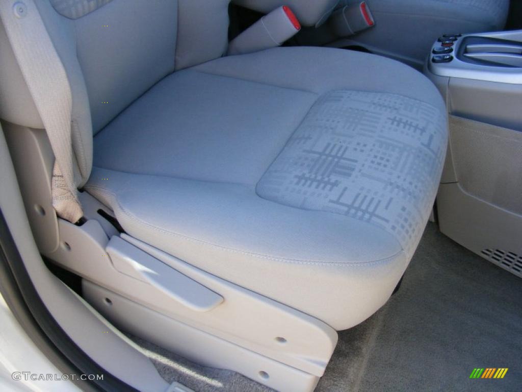 2005 Equinox LS - Galaxy Silver Metallic / Light Gray photo #14