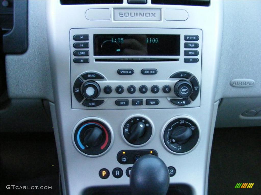 2005 Equinox LS - Galaxy Silver Metallic / Light Gray photo #19