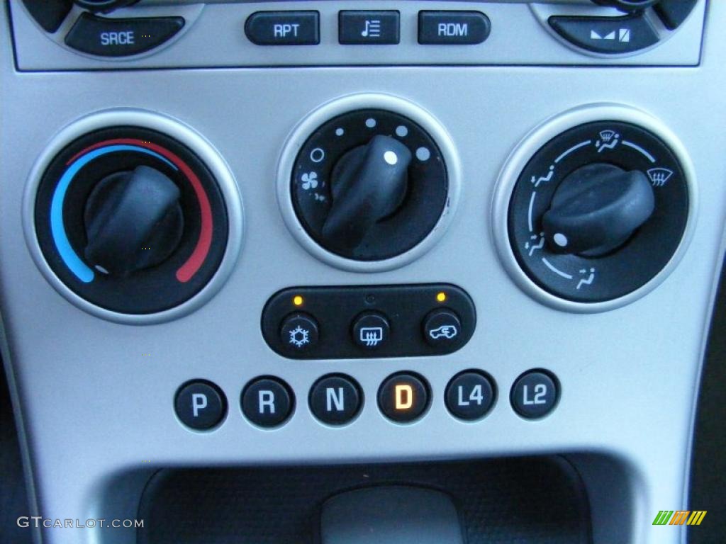 2005 Equinox LS - Galaxy Silver Metallic / Light Gray photo #21