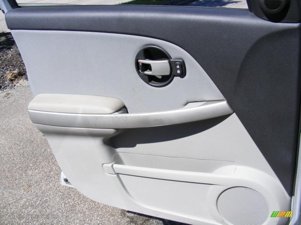 2005 Equinox LS - Galaxy Silver Metallic / Light Gray photo #24