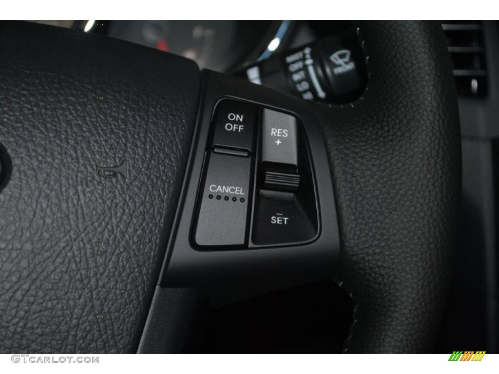 2011 Sorento SX V6 AWD - Bright Silver / Black photo #30