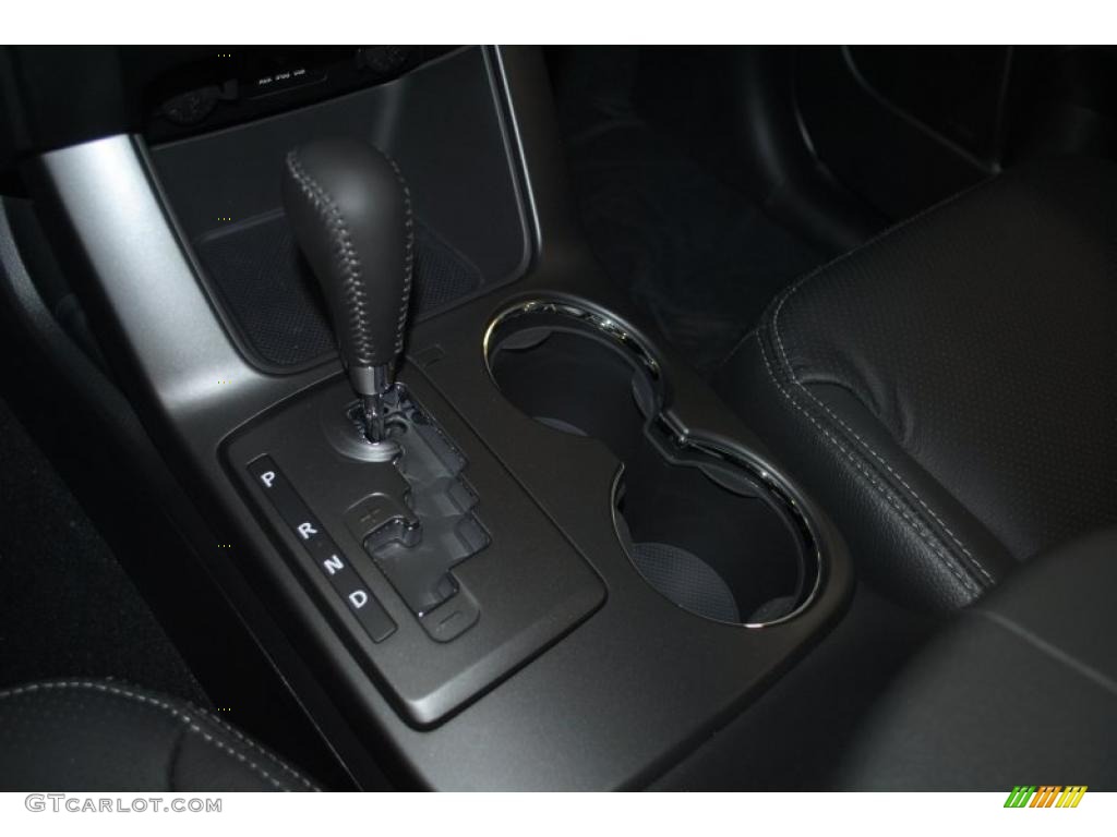 2011 Sorento SX V6 AWD - Bright Silver / Black photo #44