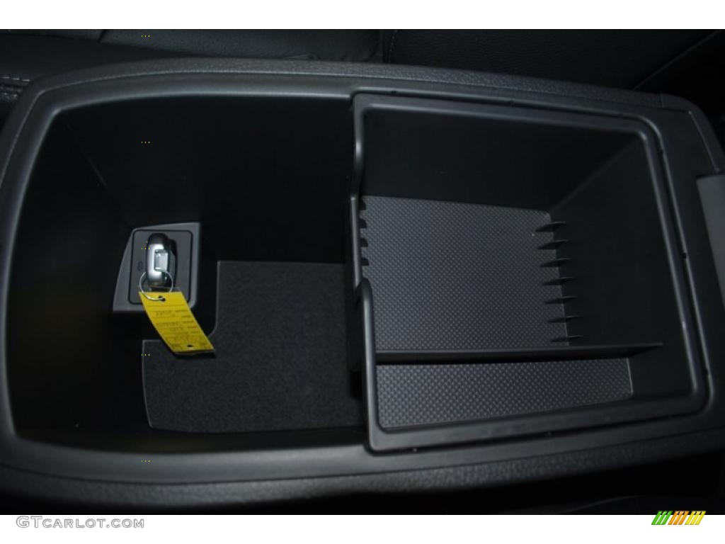 2011 Sorento SX V6 AWD - Bright Silver / Black photo #46