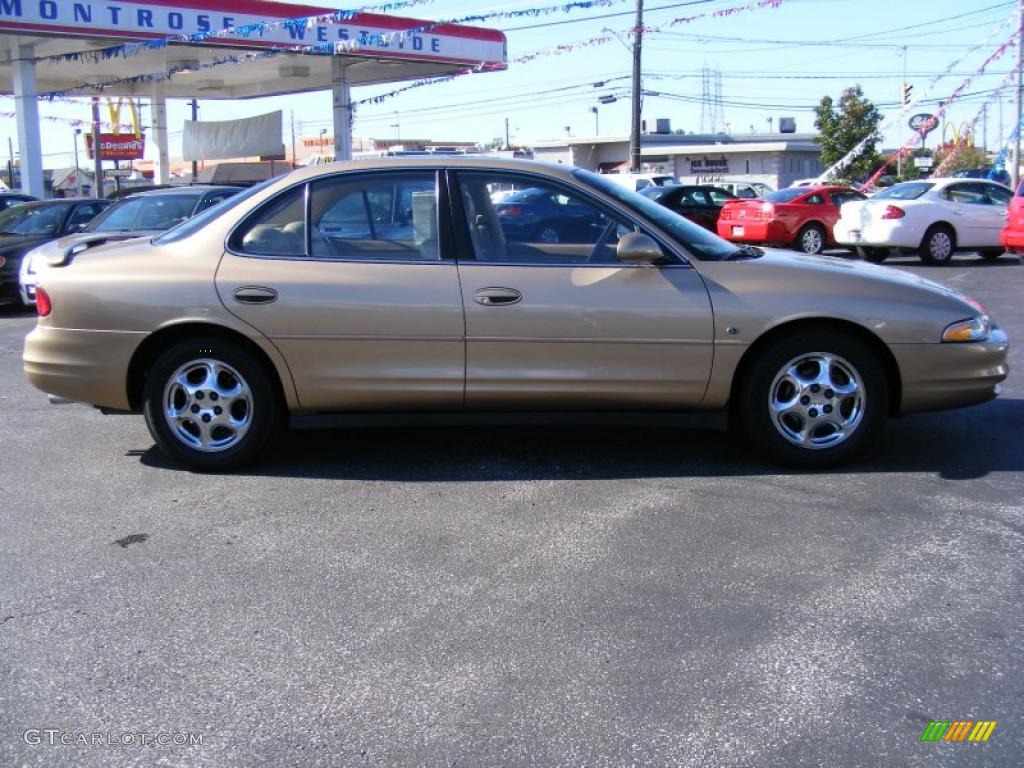 1999 Intrigue GLS - Gold Metallic / Neutral photo #6