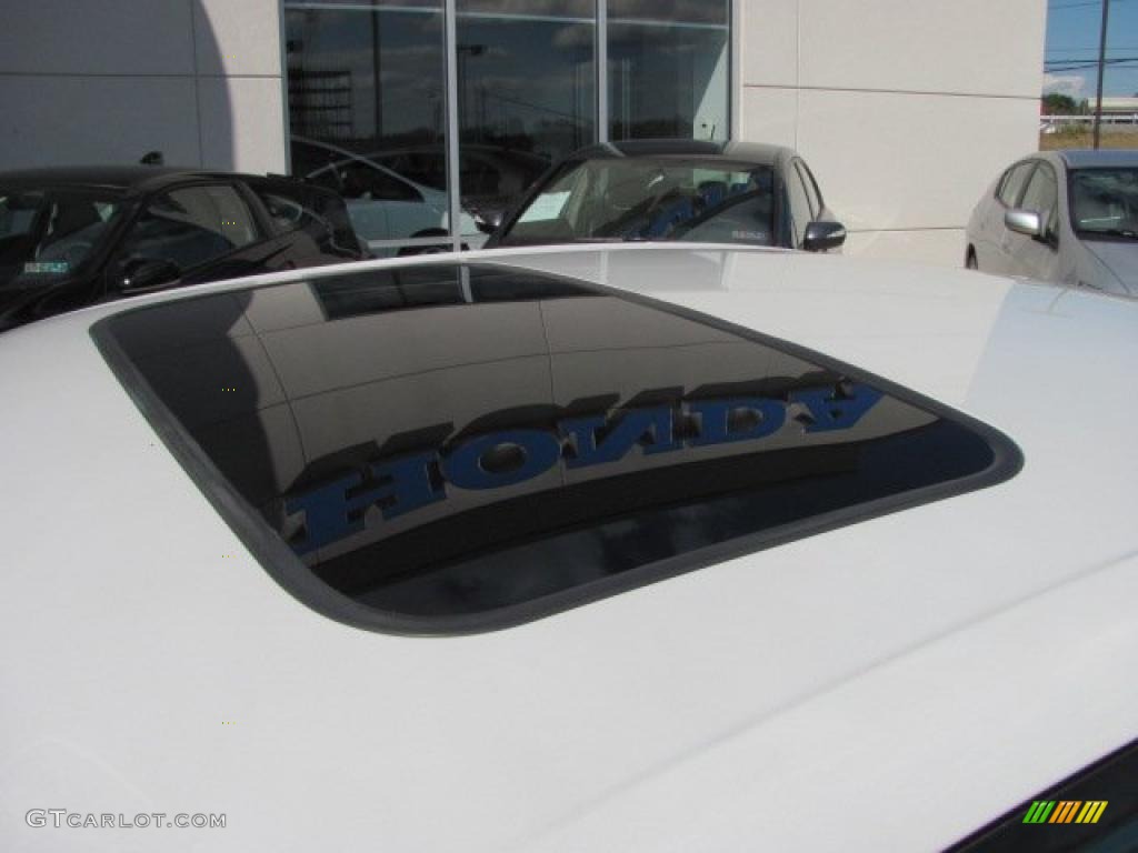 2005 Legacy 2.5i Limited Sedan - Satin White Pearl / Charcoal Black photo #4