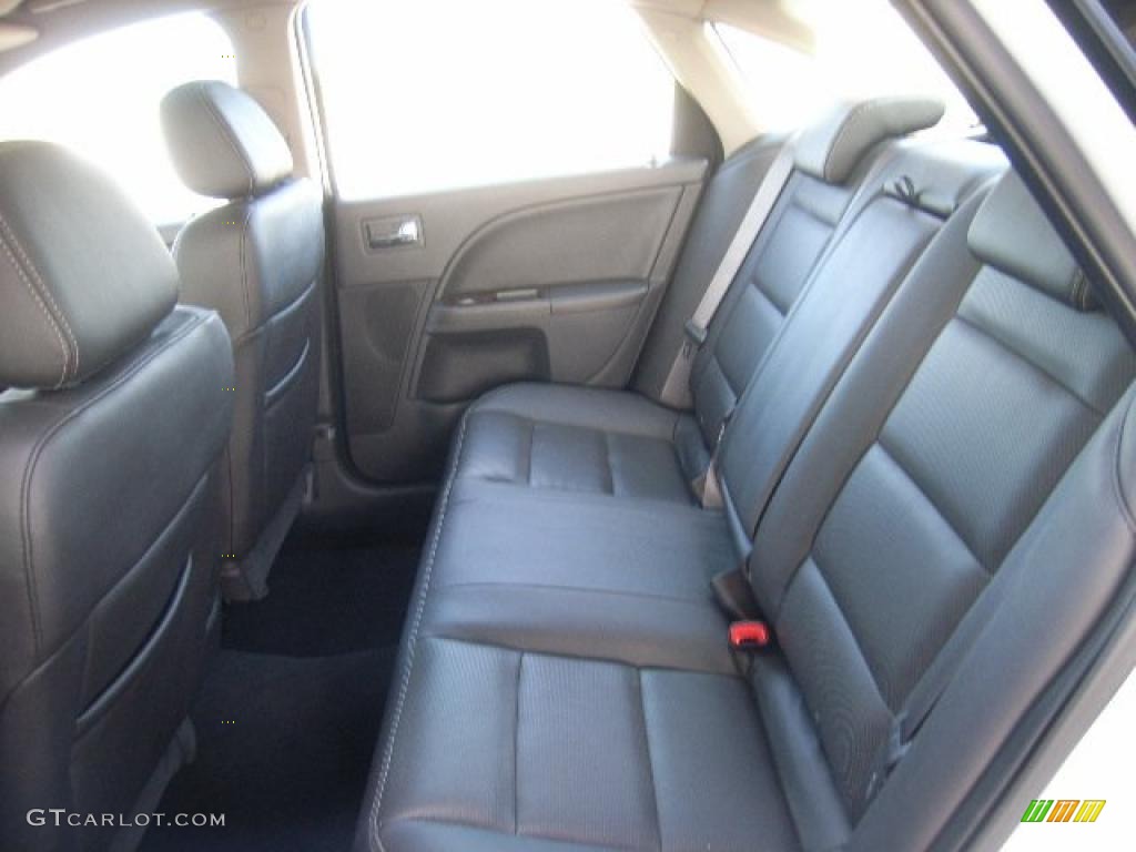 2008 Taurus Limited - Oxford White / Black photo #17