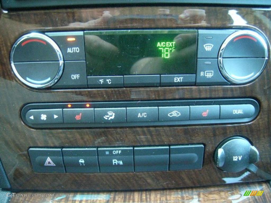 2008 Taurus Limited - Oxford White / Black photo #45