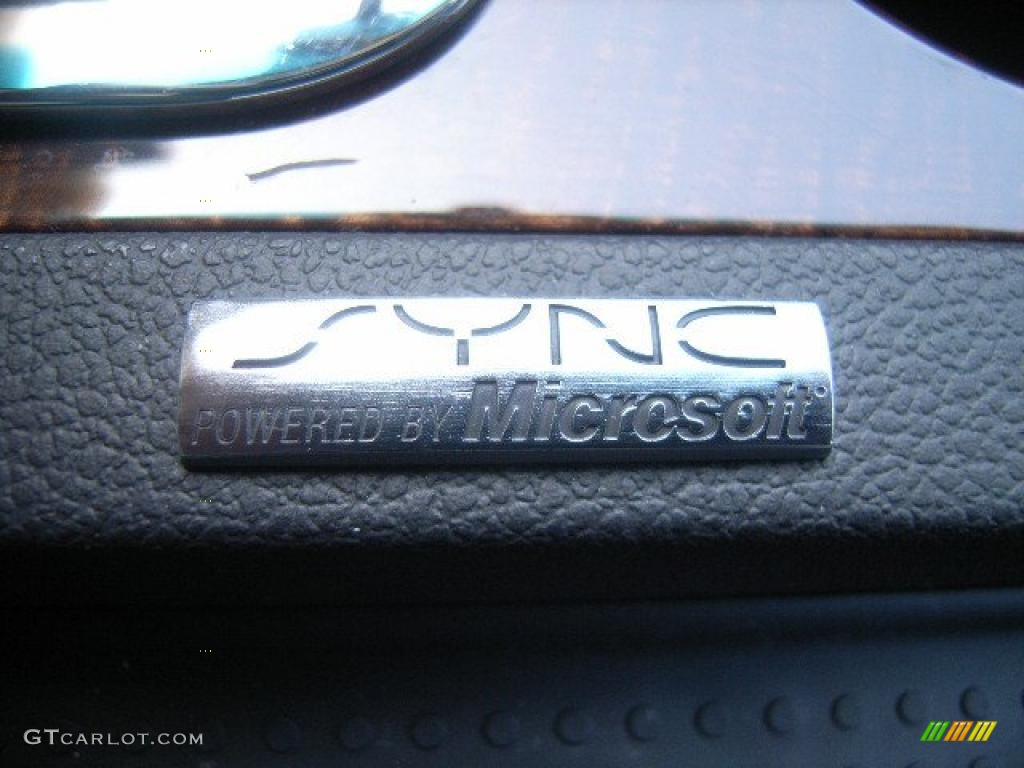 2008 Taurus Limited - Oxford White / Black photo #48