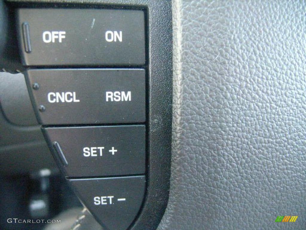 2008 Taurus Limited - Oxford White / Black photo #51