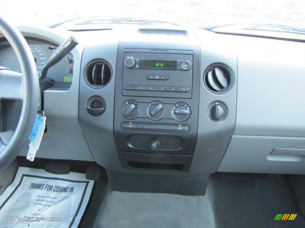 2006 F150 XLT SuperCab - Oxford White / Medium/Dark Flint photo #18