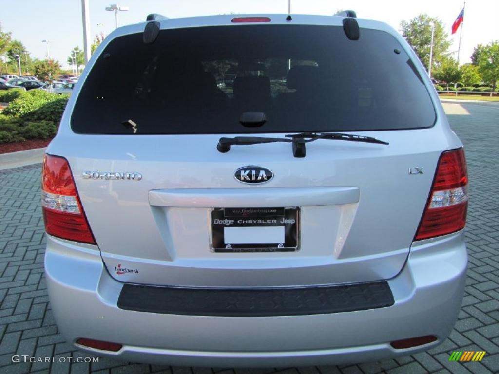 2009 Sorento LX - Bright Silver / Gray photo #4