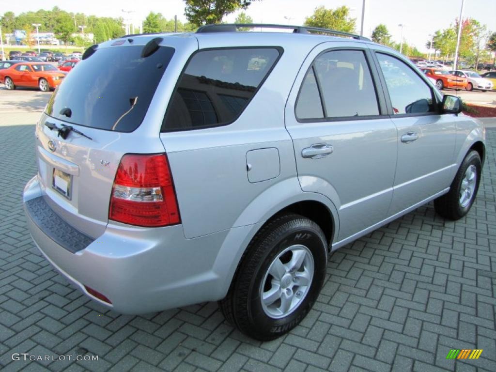 2009 Sorento LX - Bright Silver / Gray photo #5