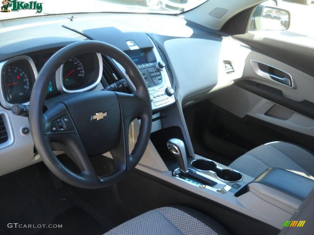 2010 Equinox LT AWD - Cyber Gray Metallic / Jet Black/Light Titanium photo #8