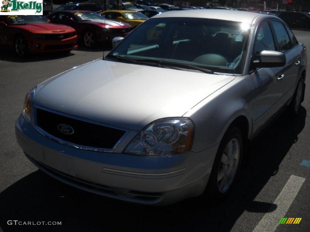 2005 Five Hundred SE AWD - Silver Frost Metallic / Shale Grey photo #14