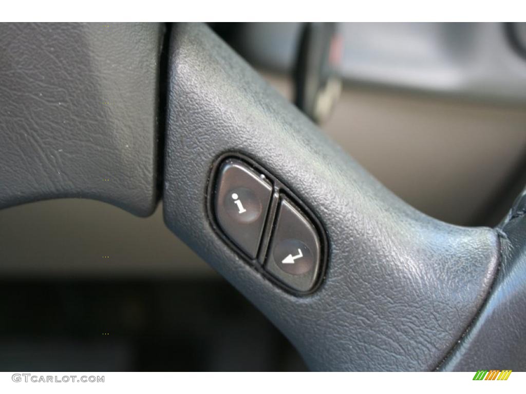 2005 Tahoe Z71 4x4 - Black / Tan/Neutral photo #29