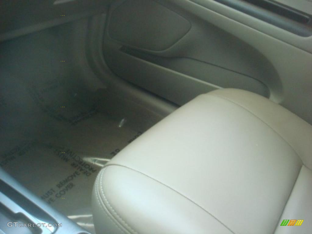 2005 Camry LE V6 - Beige / Taupe photo #14